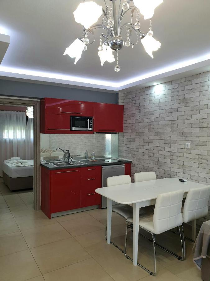 Iros Apartment Néa Péramos Kültér fotó